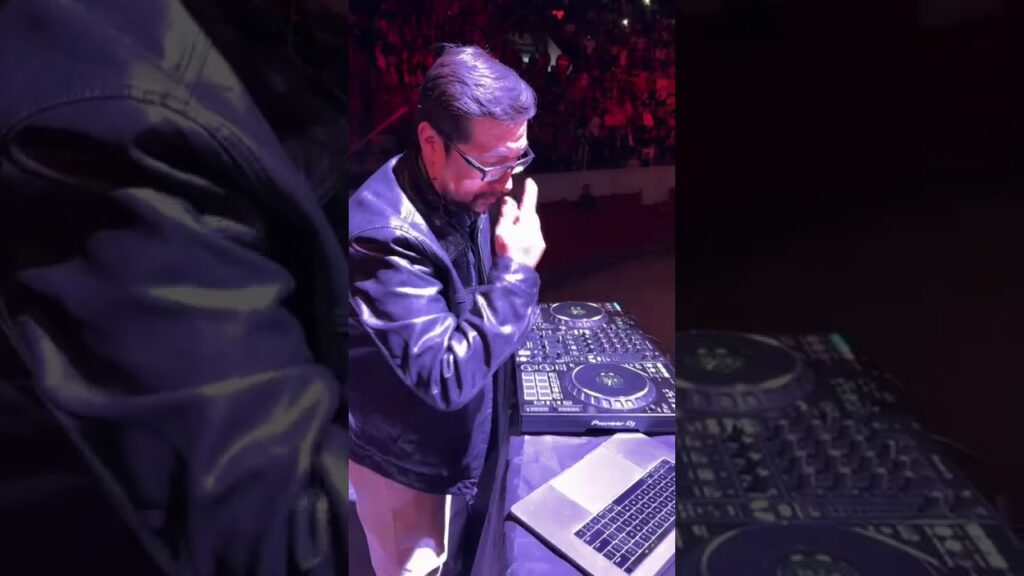 ERNESTO PANAMA EN VIVO PLAZA DE TOROS QUITO